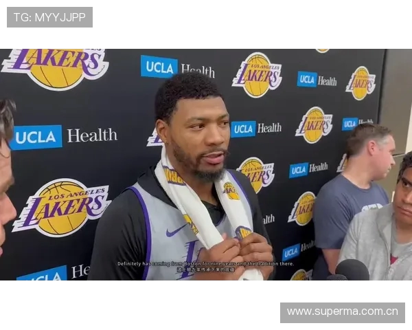 NBA官方重罚斯马特不雅手势事件引发联盟纪律讨论成为赛场焦点